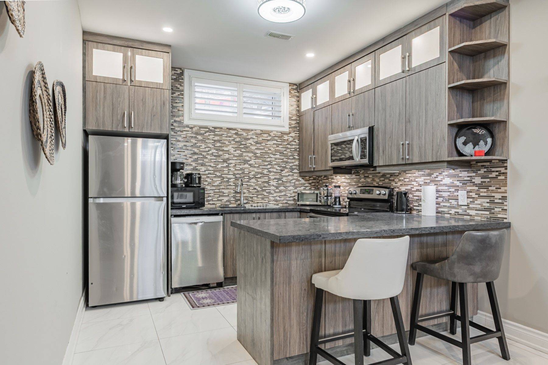 Mississauga, ON L5A 2P1,2379 Cliff RD #Basement