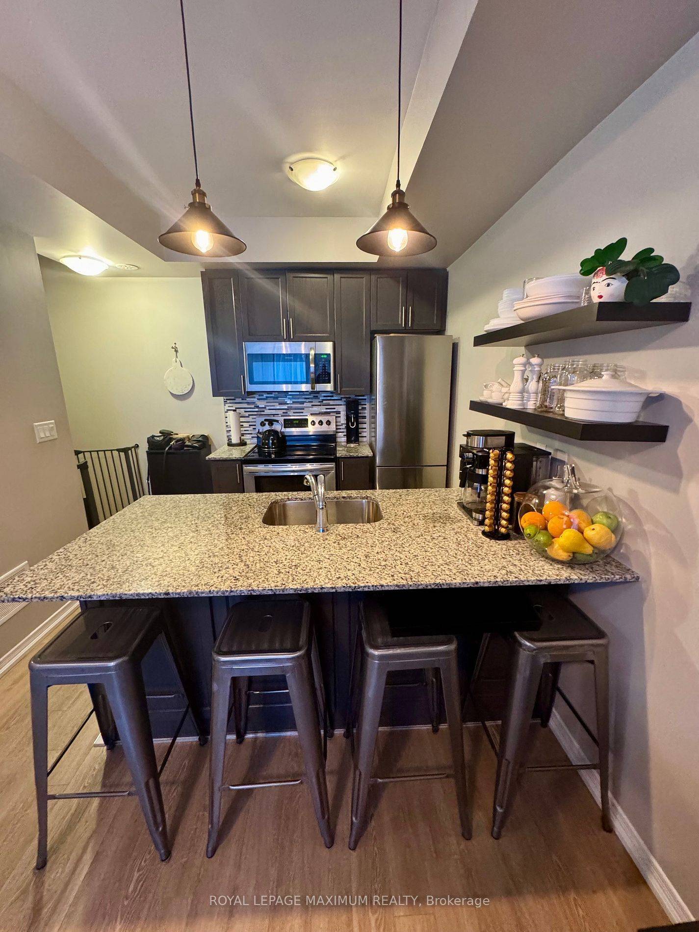 Toronto W08, ON M8Z 0E3,30 Fieldway RD #92