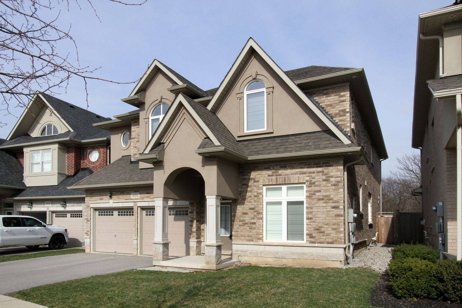 Oakville, ON L6M 0N4,486 Hidden TRL