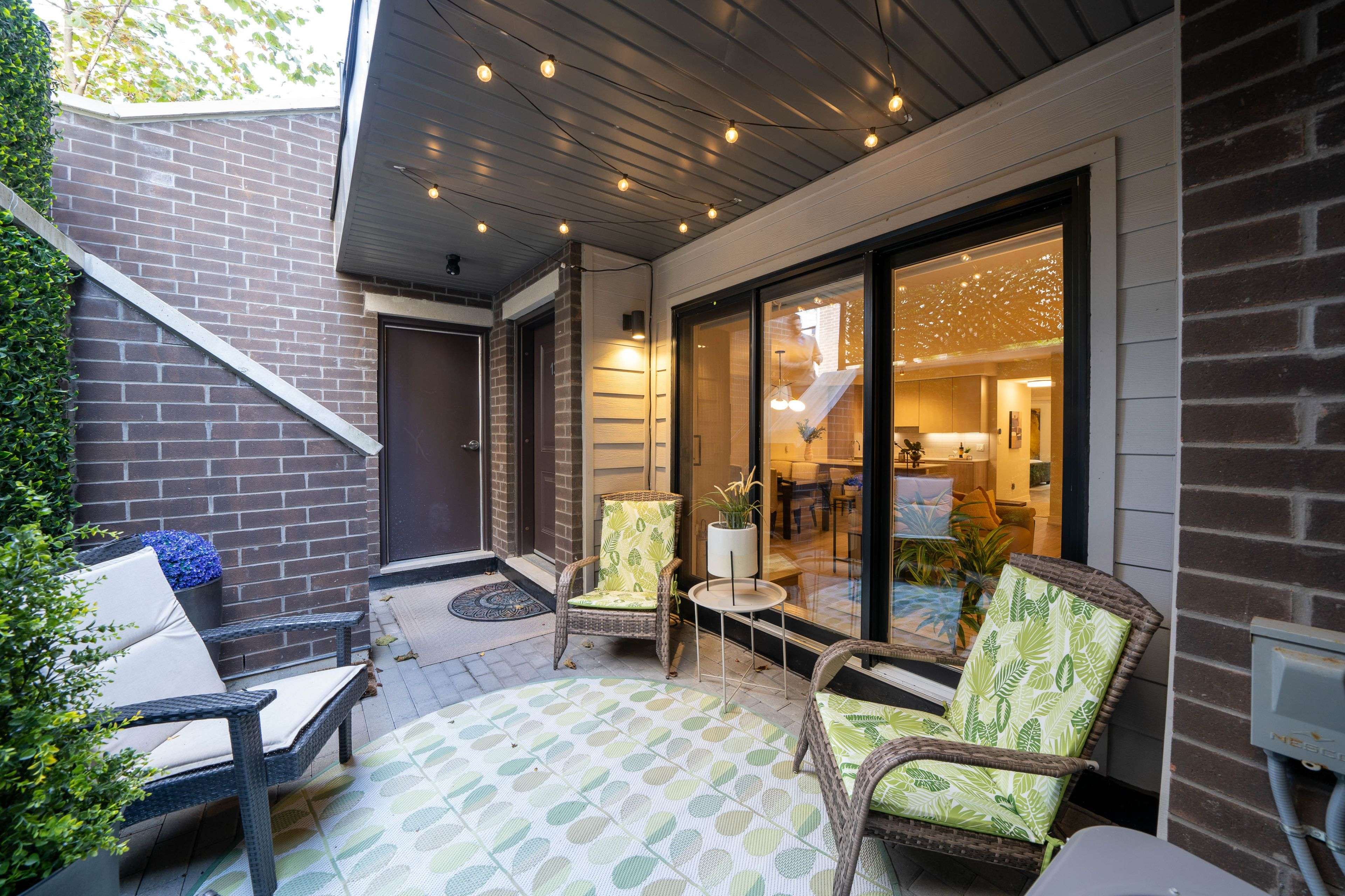 Toronto W06, ON M8W 3J4,66 Long Branch AVE #13