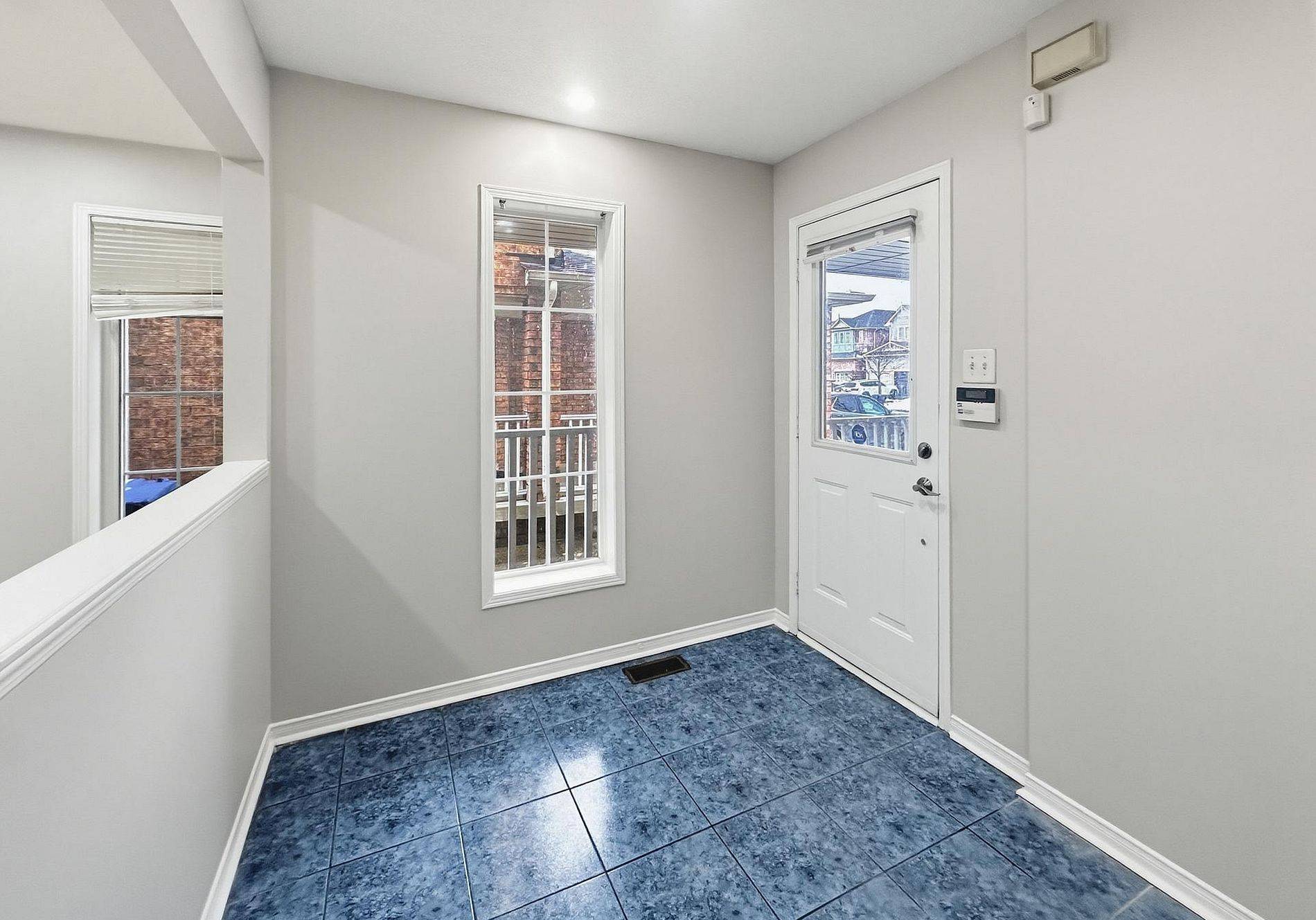 Brampton, ON L6X 5C3,65 Vintage Gate