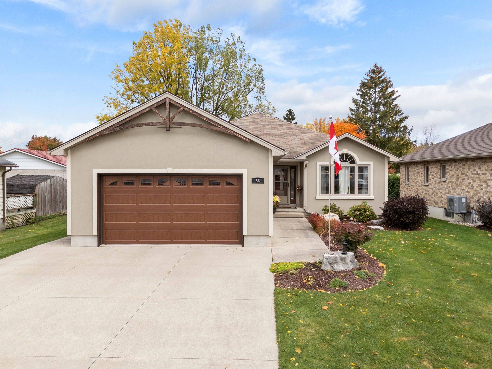 South Huron, ON N0M 1S2,86 Huron ST W