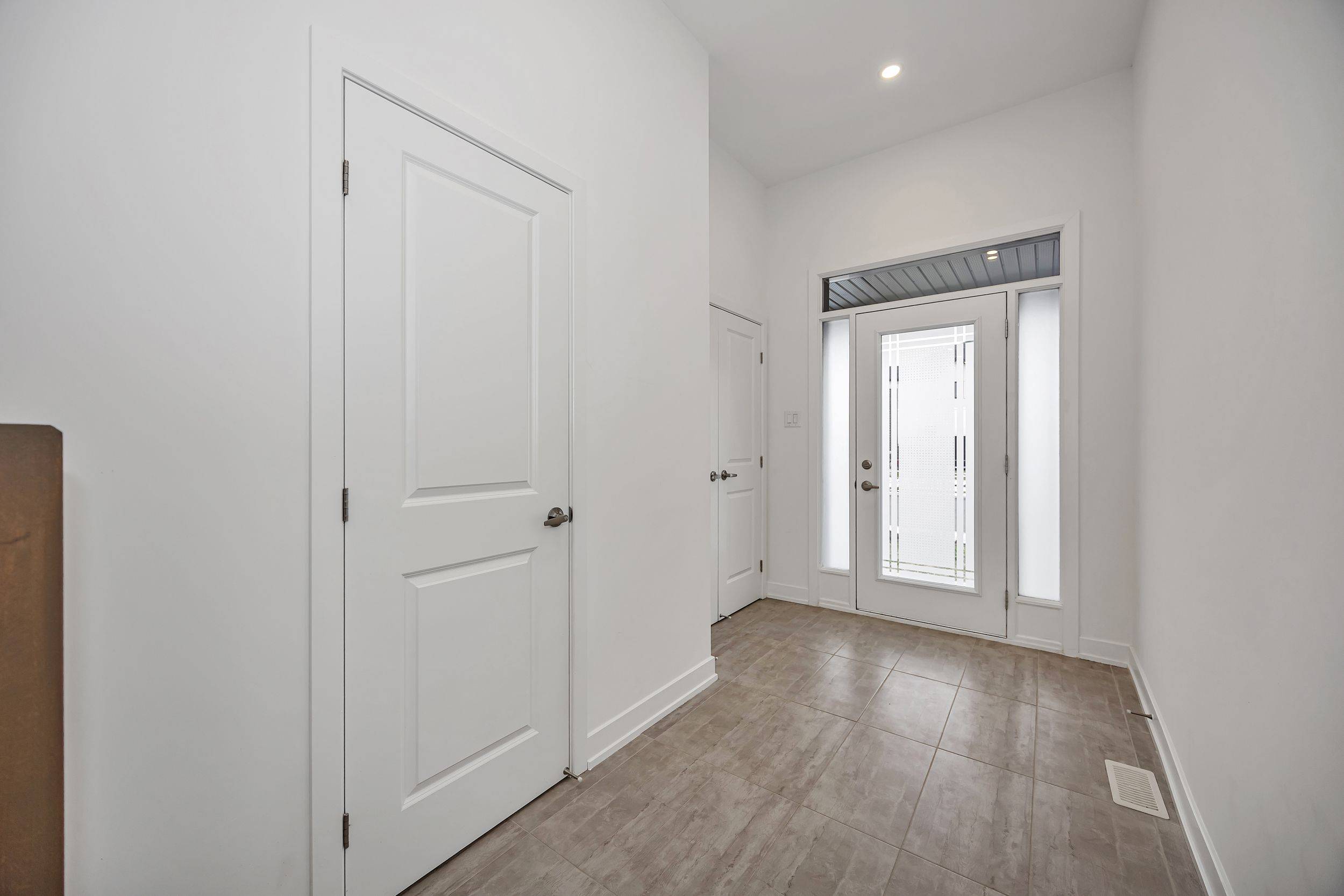 Barrhaven, ON K2J 6Y8,4007 Jockvale RD