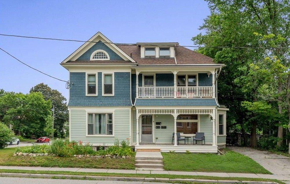 Waterloo, ON N2L 2Y8,14 Young ST W