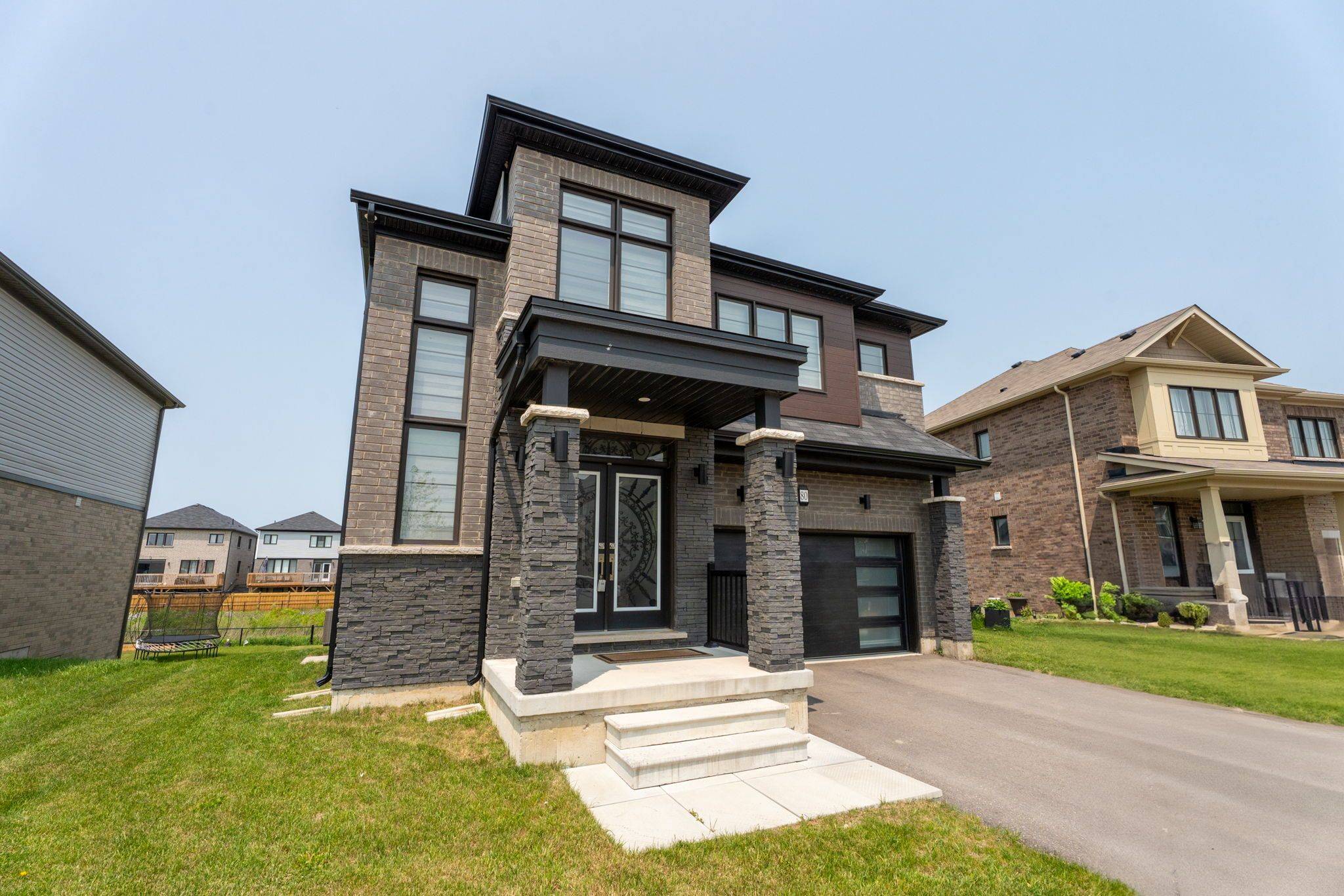 Thorold, ON L2V 0K3,80 Explorer WAY