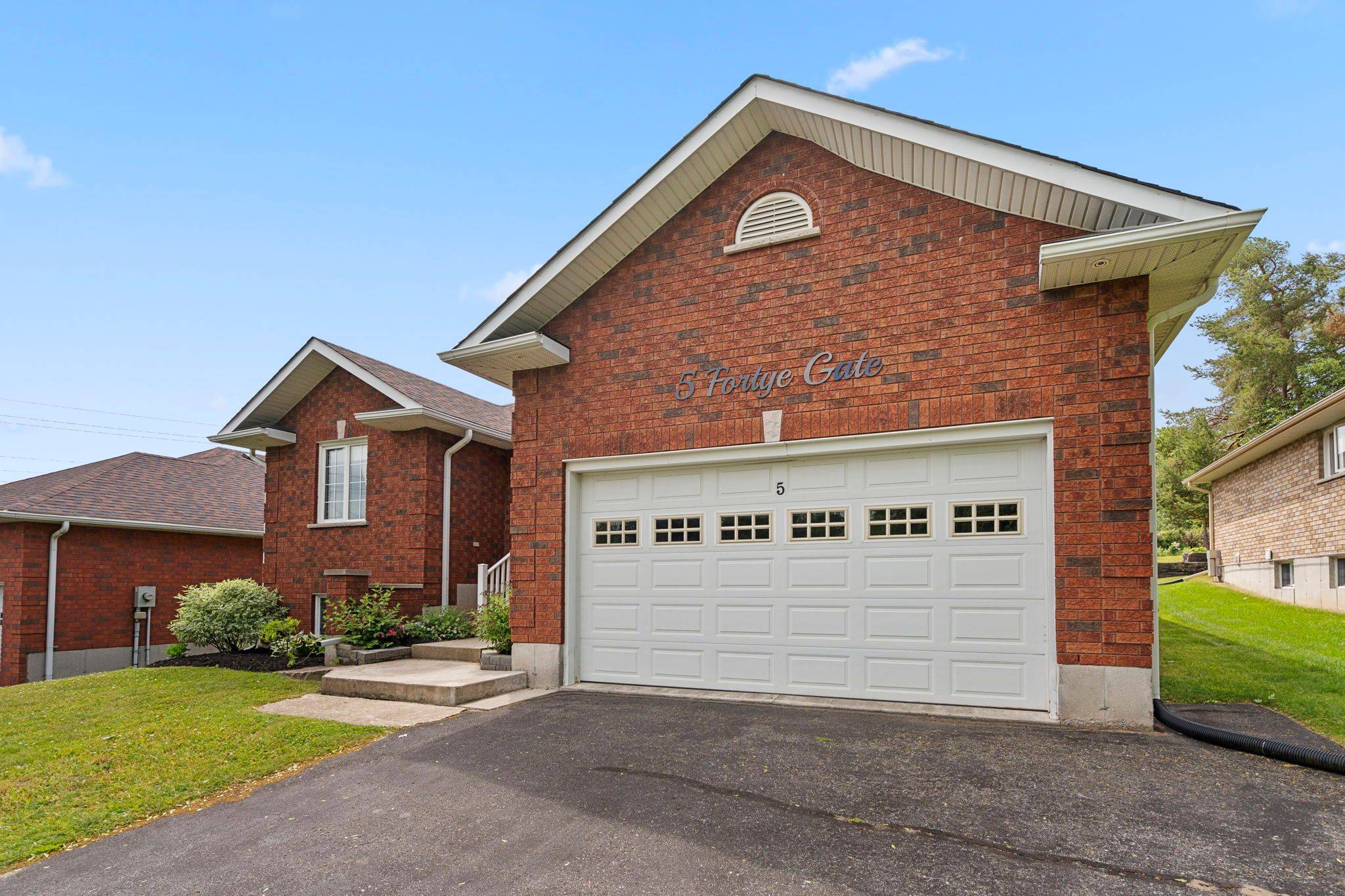 Peterborough, ON K9K 2E7,5 Fortye Gate