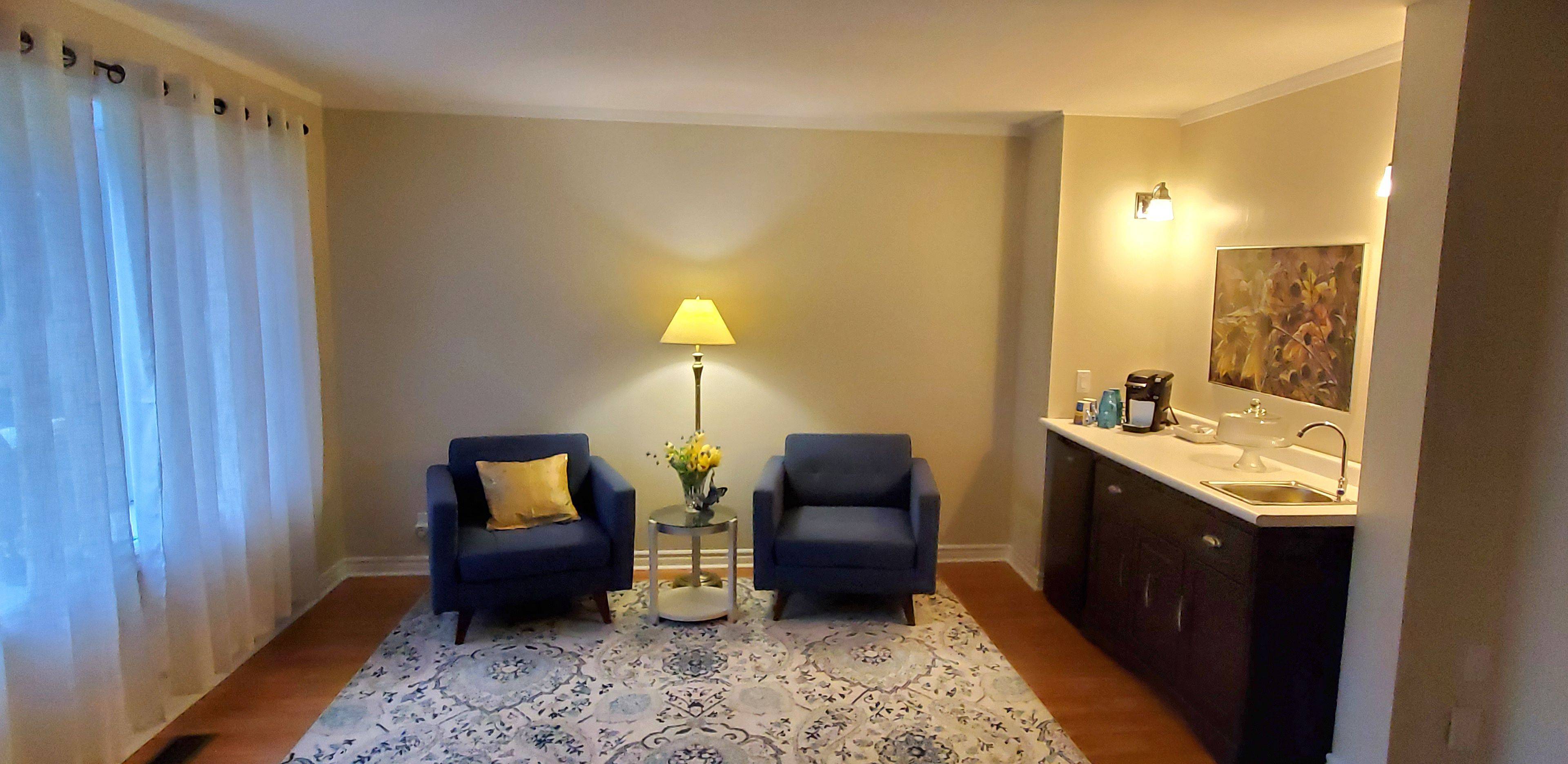 Kawartha Lakes, ON K9V 3B3,7 James ST