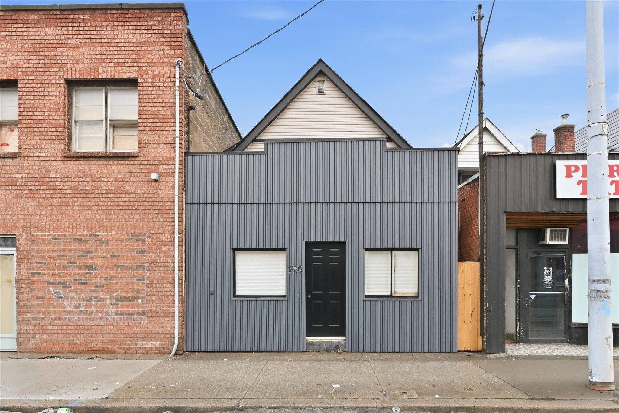 Hamilton, ON L8L 3A9,759 Barton ST E