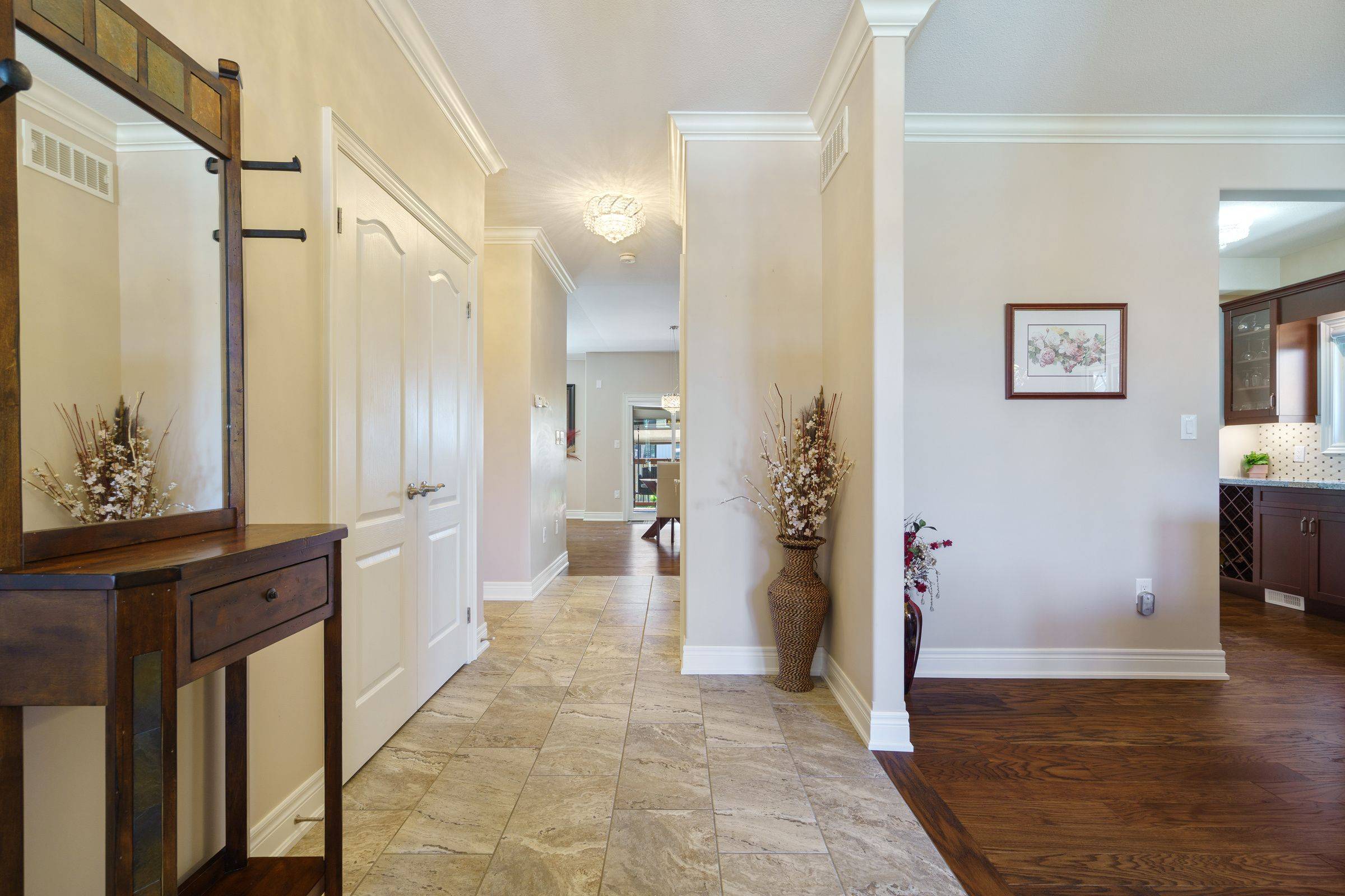 Niagara Falls, ON L2H 0M8,8952 BLACK FOREST CRES