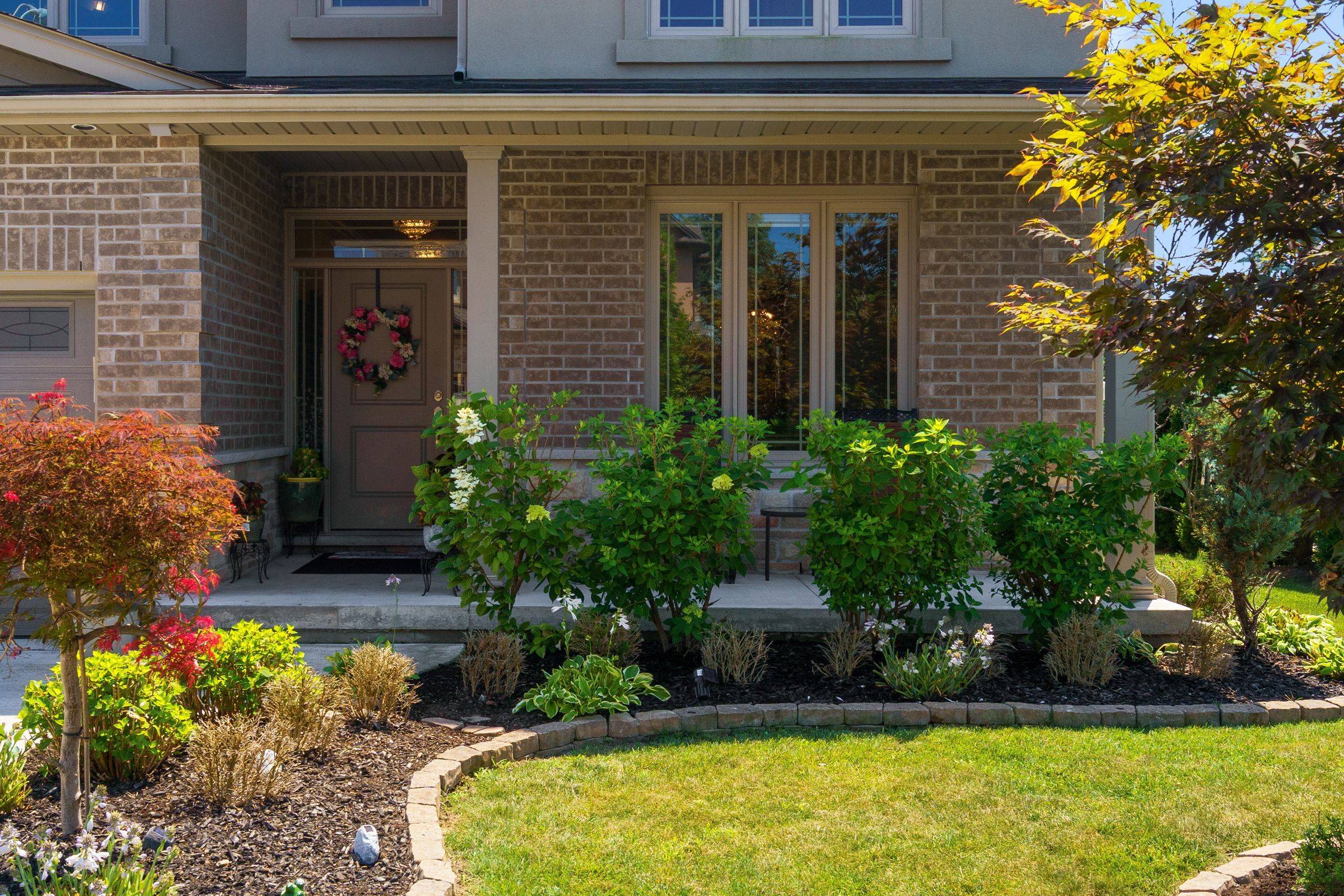 Niagara Falls, ON L2H 0M8,8952 BLACK FOREST CRES