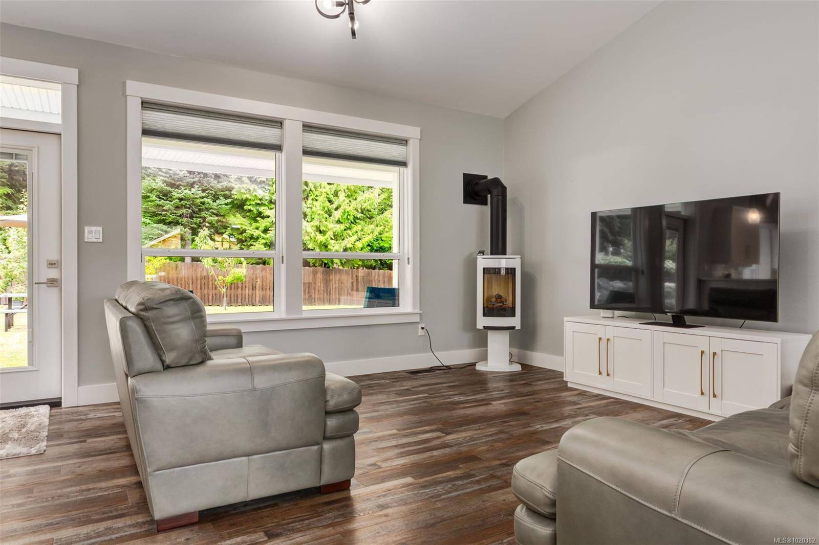 Bowser, BC V0R 1G0,108 Allview Lane