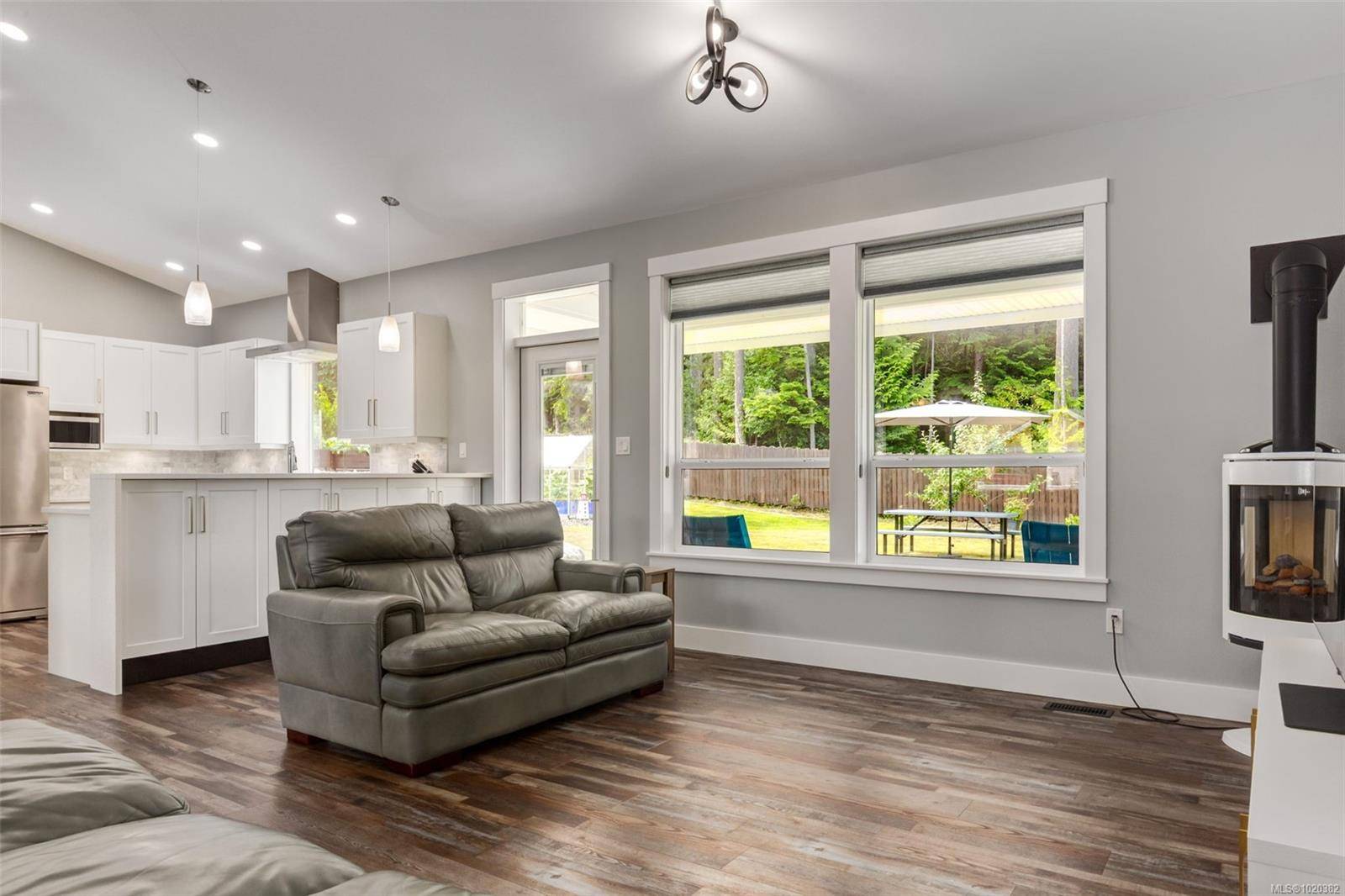 Bowser, BC V0R 1G0,108 Allview Lane