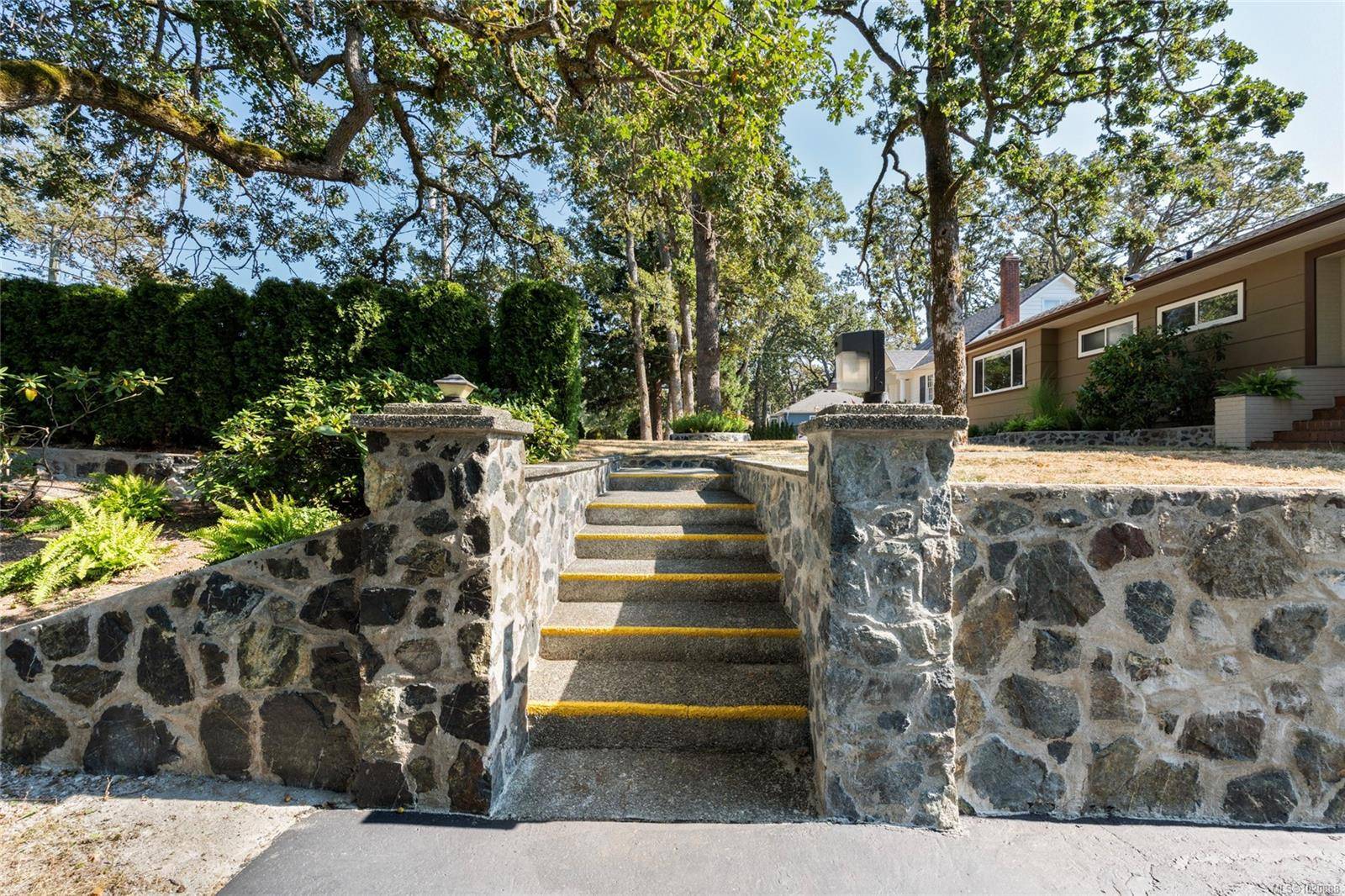 Saanich, BC V8P 2N6,3944 Cedar Hill Cross Rd