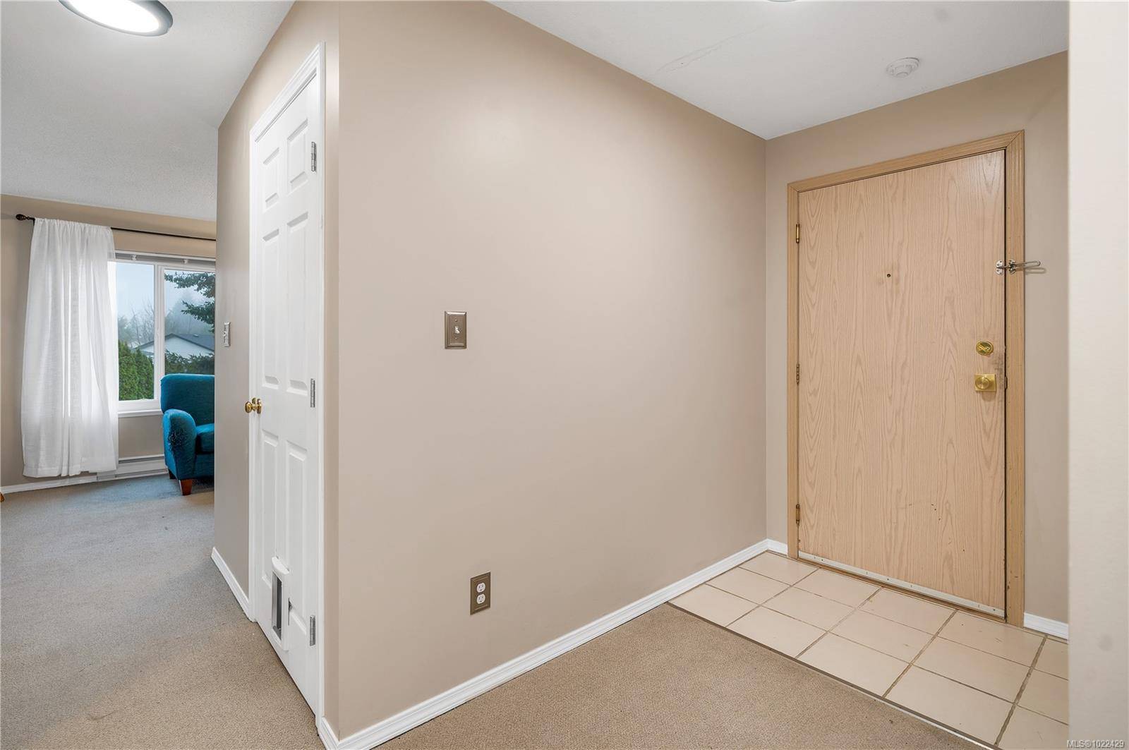 Comox, BC V9M 3S9,698 Aspen Rd #205A