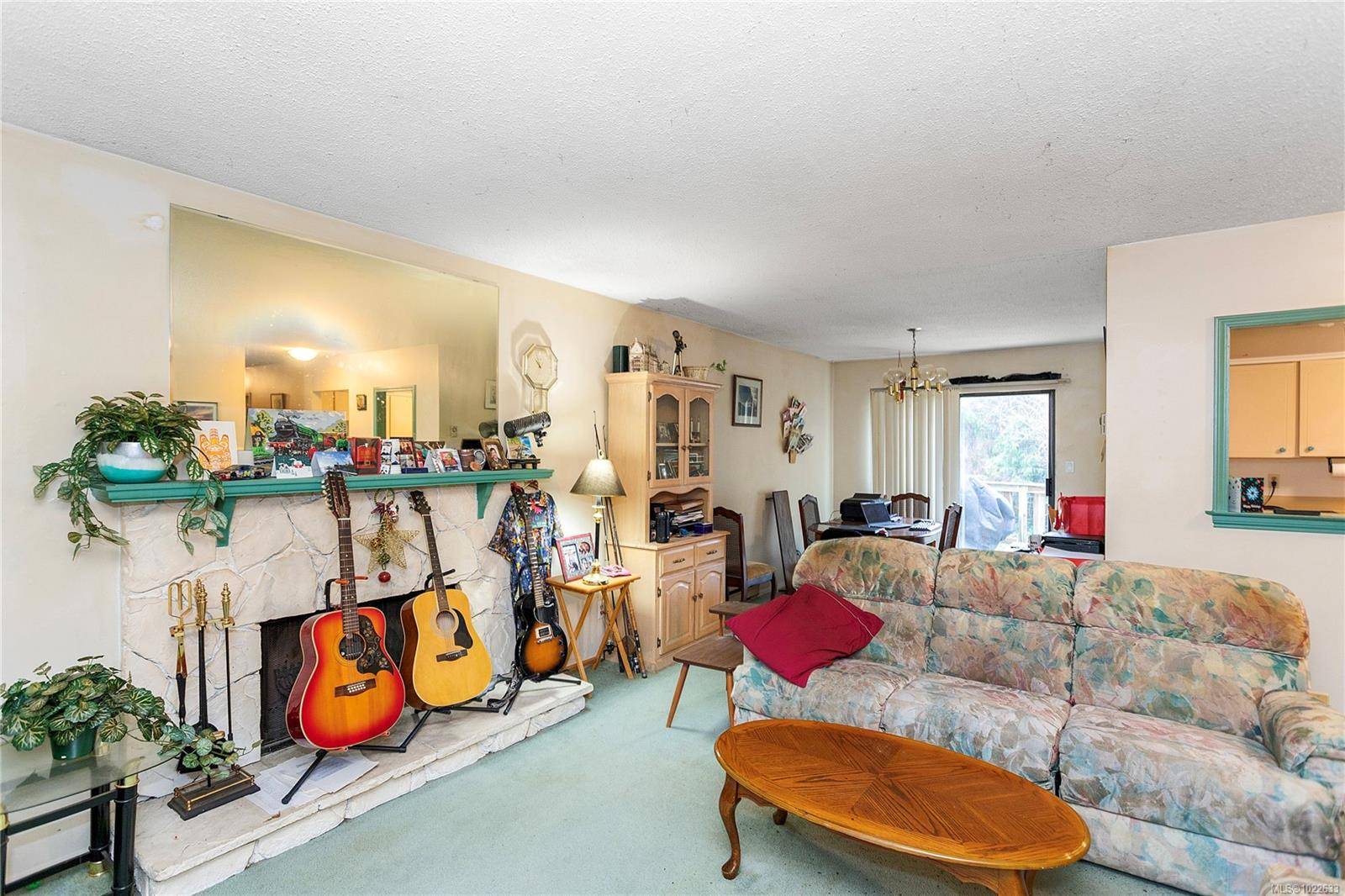 Nanaimo, BC V9T 4N3,2376 York Cres