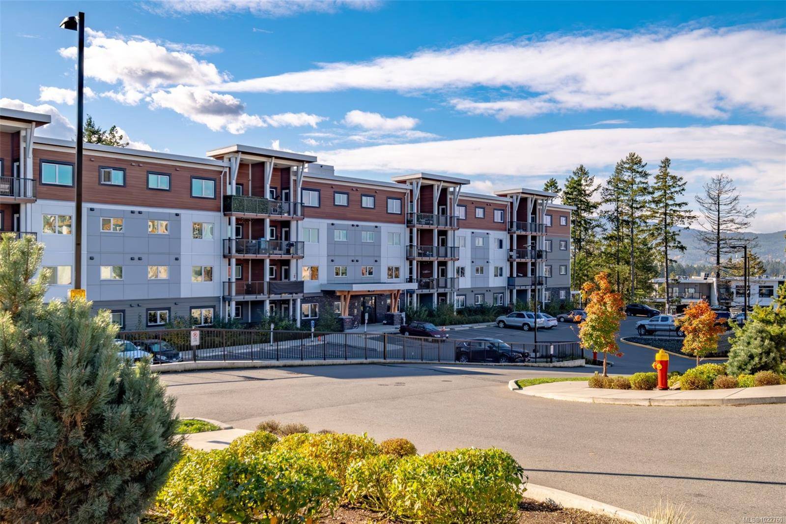 Nanaimo, BC V9T 0M8,4830 Cedar Ridge Pl #310