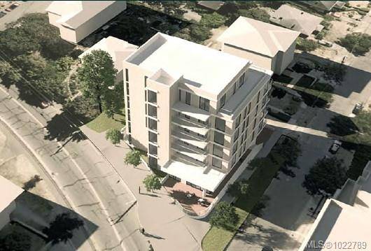 Victoria, BC V8S 1E3,1303 Fairfield Rd