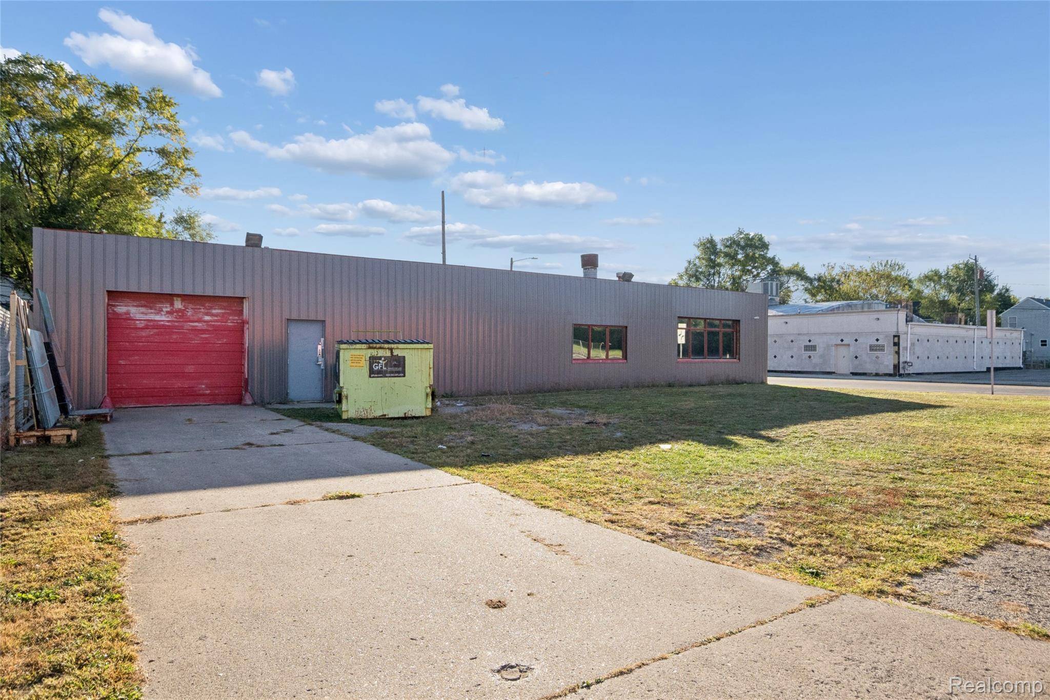 8140 Fenkell ST, Detroit, MI 48238