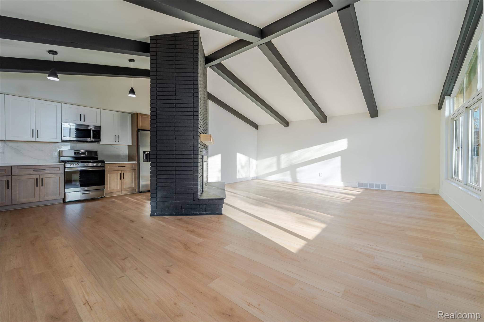 St. Clair Shores, MI 48080,23005 Malvern ST