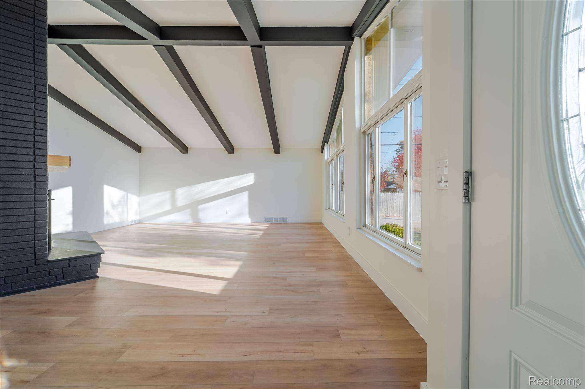 St. Clair Shores, MI 48080,23005 Malvern ST