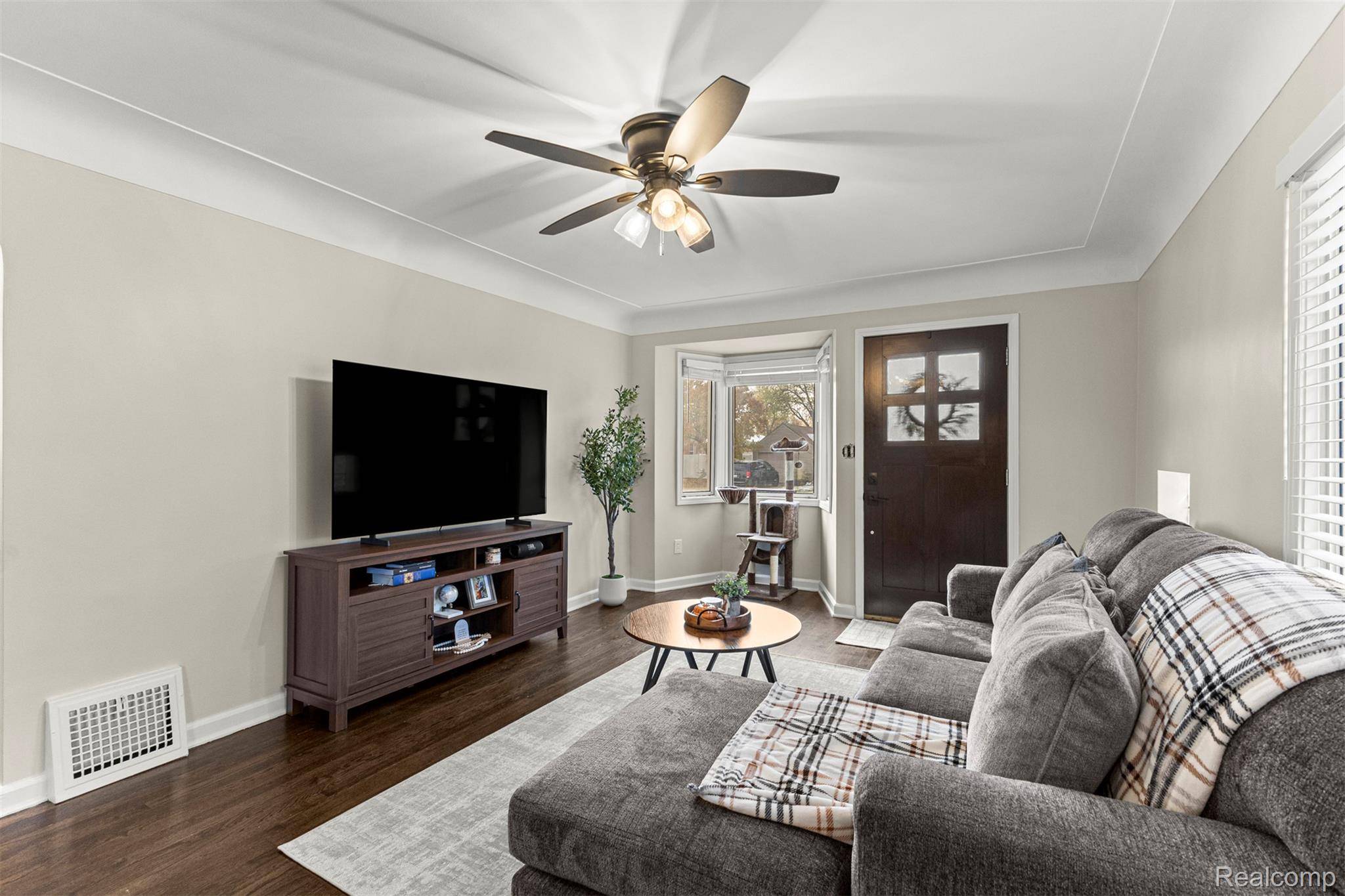 Allen Park, MI 48101,15404 Belmont AVE