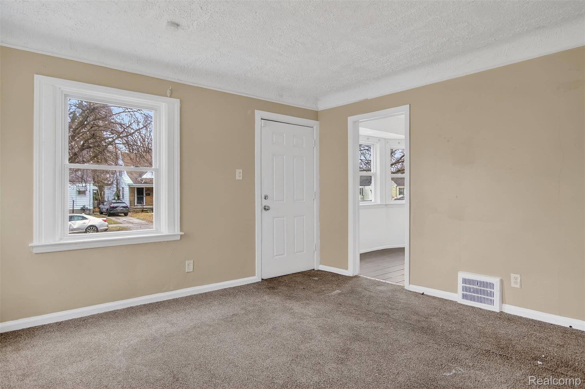 Detroit, MI 48224,12075 Rossiter ST