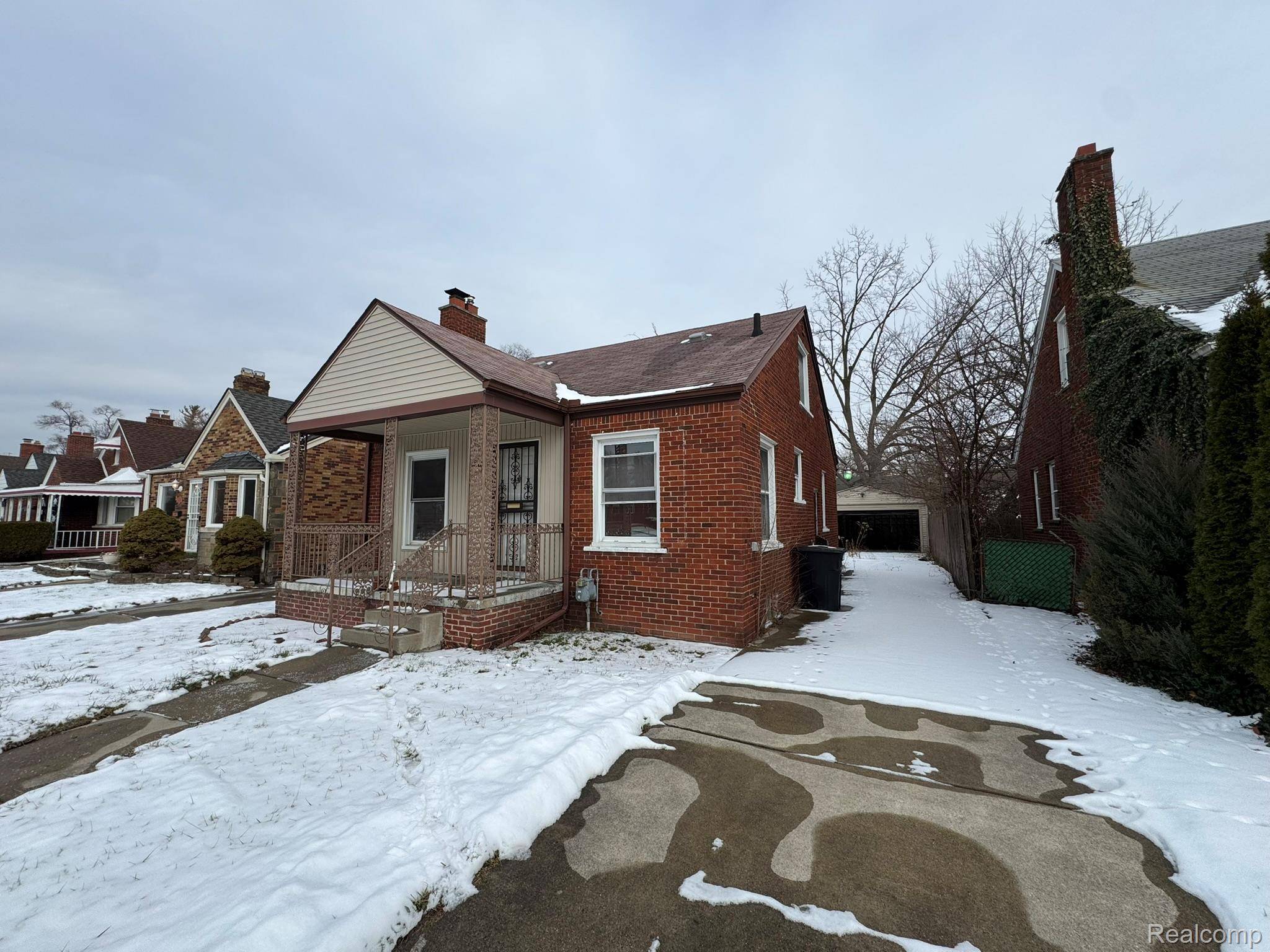 Detroit, MI 48235,18410 Mark Twain ST