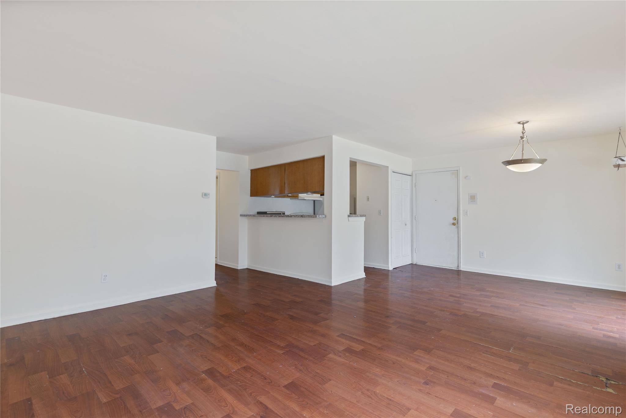 Sterling Heights, MI 48312,14200 Ivanhoe DR