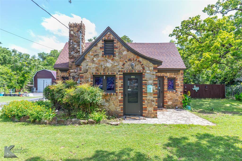 Rising Star, TX 76471,202 E Ross Street