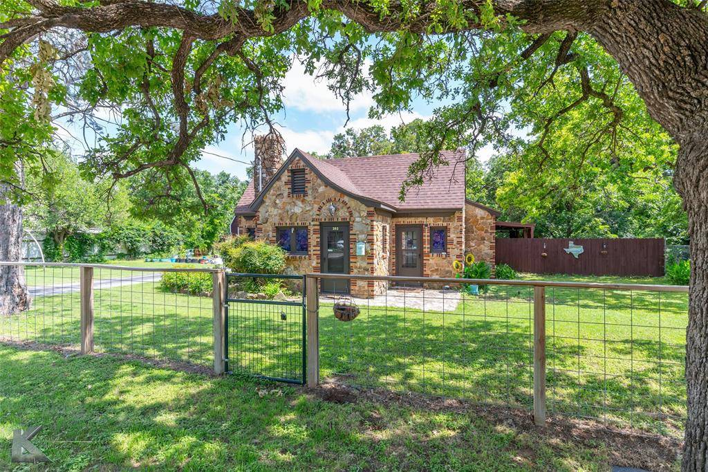 Rising Star, TX 76471,202 E Ross Street