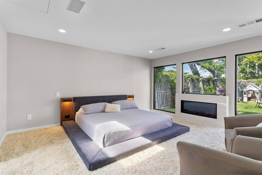 Dallas, TX 75248,16831 Thomas Chapel Drive