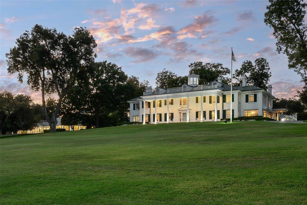 4009 W Lawther Drive, Dallas, TX 75214