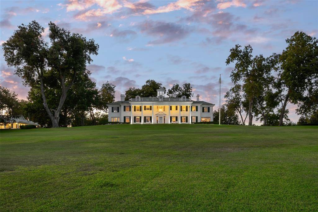 4009 W Lawther Drive, Dallas, TX 75214