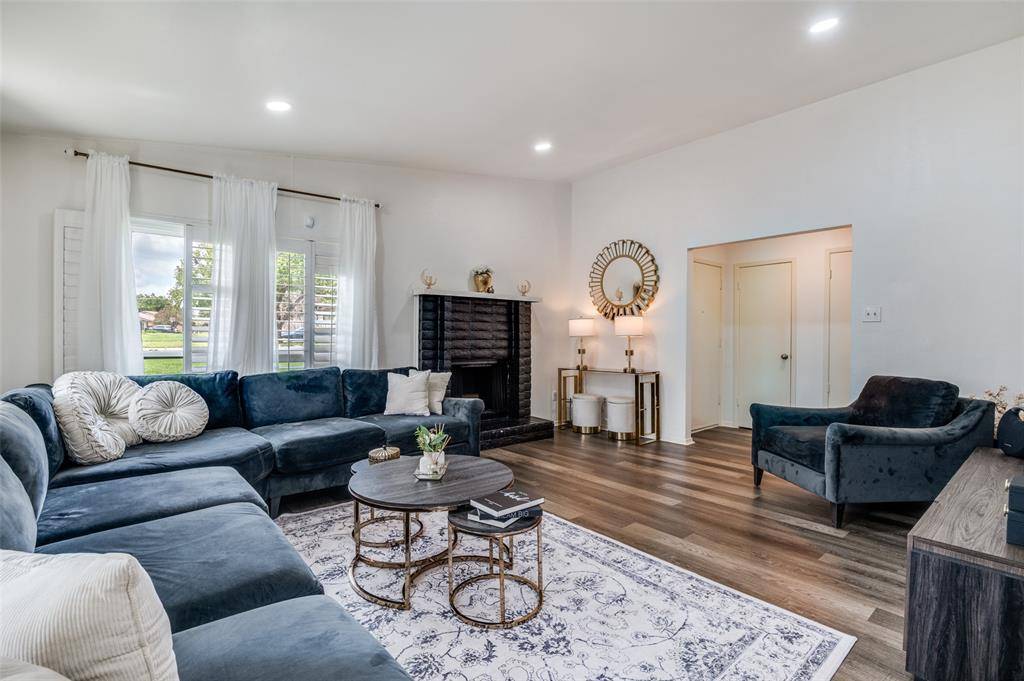 Bedford, TX 76021,801 Shady Creek Lane