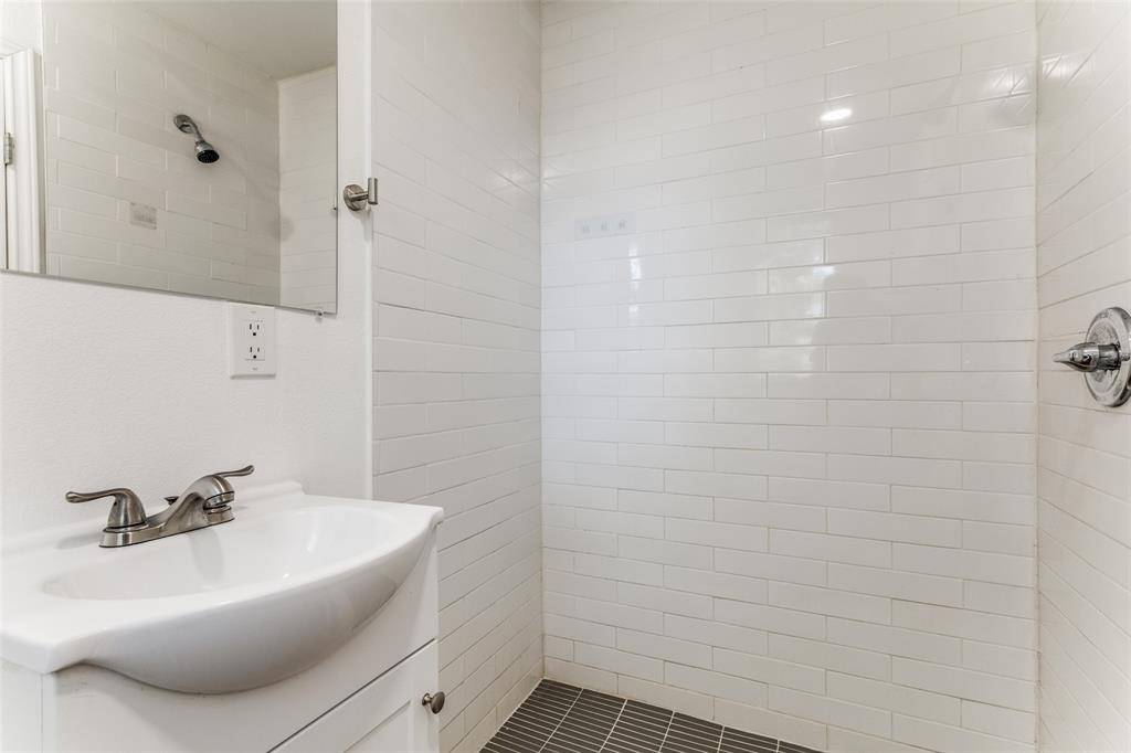 Fort Worth, TX 76106,2907 NW 26th Street