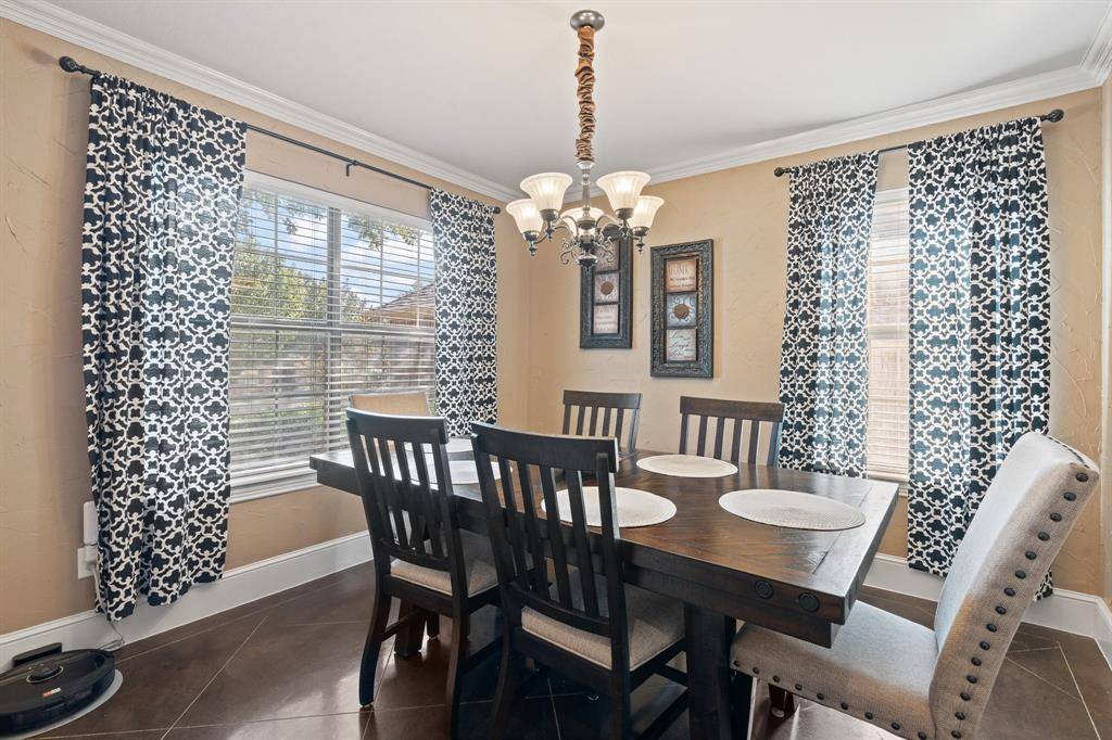 Burleson, TX 76028,2916 Shoreline Drive