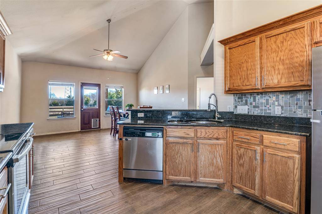 Caddo Mills, TX 75135,303 County Road 2748