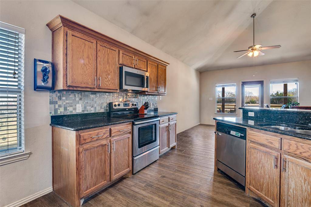 Caddo Mills, TX 75135,303 County Road 2748