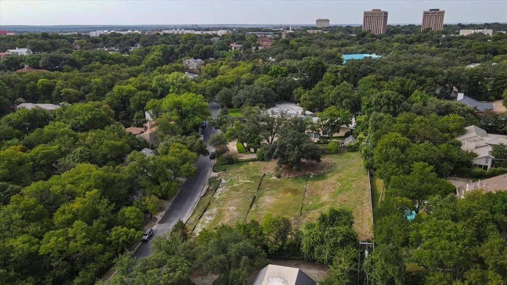 Westover Hills, TX 76107,2004 Indian Creek Drive