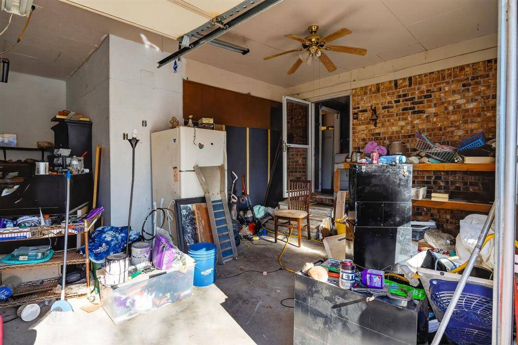 Dodd City, TX 75438,801 N Main Street