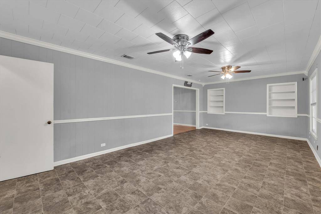 Mart, TX 76664,704 E McLennan Avenue