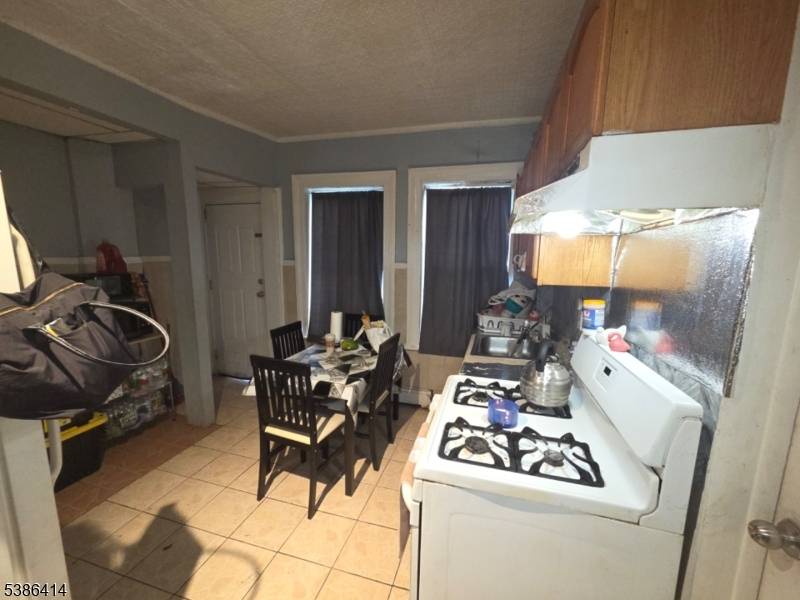 Elizabeth City, NJ 07202,311 Centre St