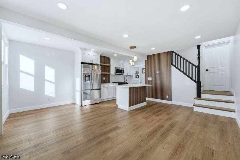 Dover Town, NJ 07801,98 Baker St