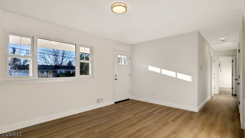 Neptune Twp., NJ 07753,8 Norman Dr