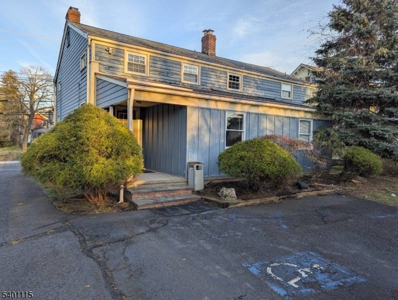 Bedminster Twp., NJ 07921,325 Route 202 / 206