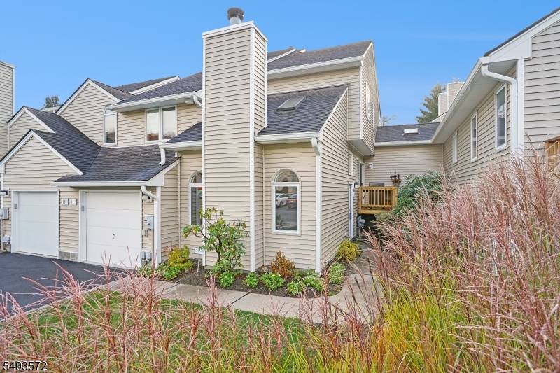 West Orange Twp., NJ 07052,11 Fowler Dr