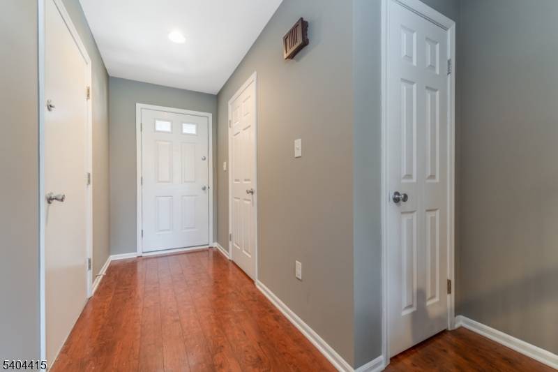 Raritan Twp., NJ 08822,10 Penny Ln