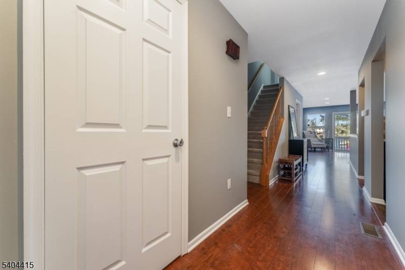 Raritan Twp., NJ 08822,10 Penny Ln