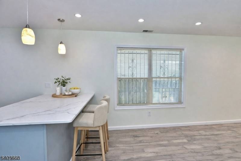 Newark City, NJ 07103,223 16Th Ave