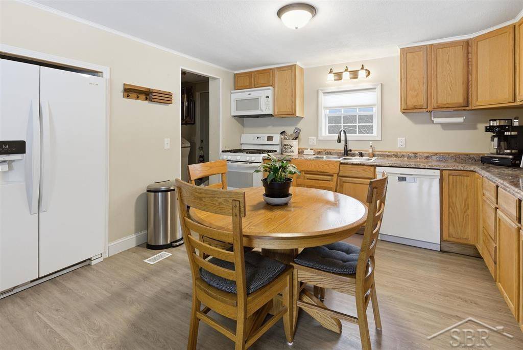 Midland, MI 48642,4967 N Mid Bay County Line RD